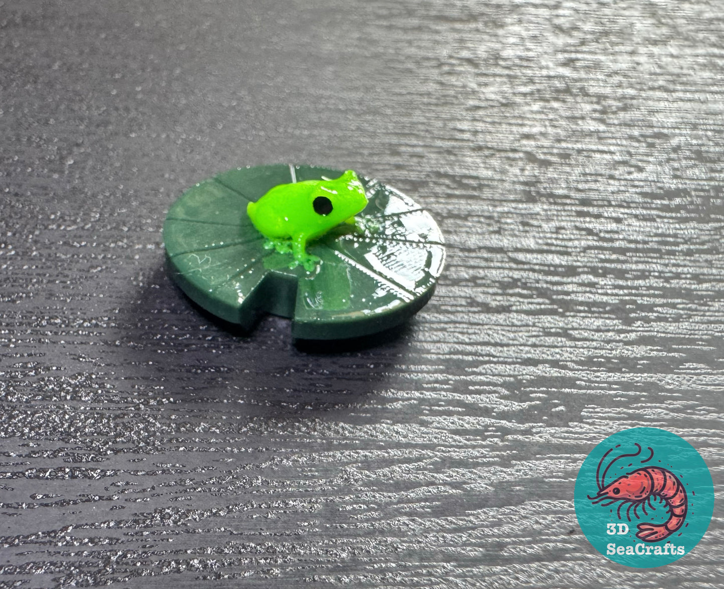 Floating Lilypad and Frog Floating Decor